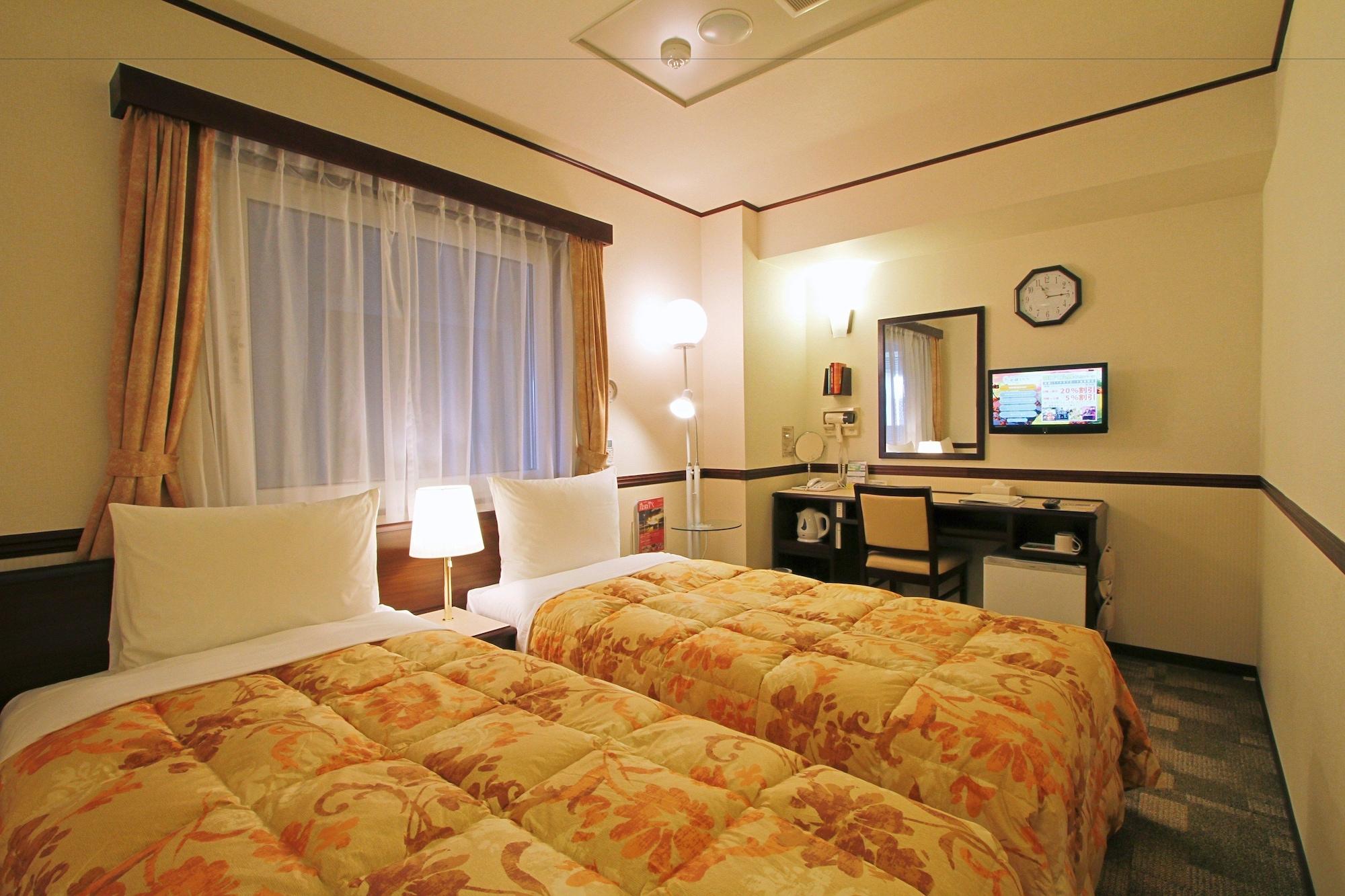 Toyoko Inn Tokyo Eki Shin Ohashi Mae Eksteriør billede
