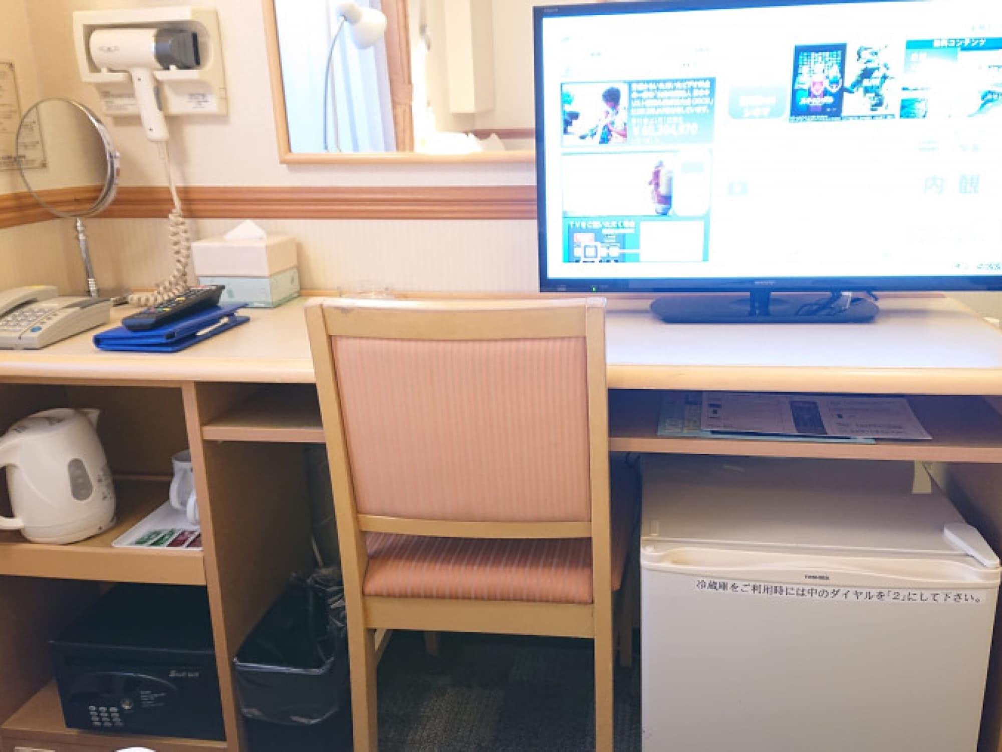 Toyoko Inn Tokyo Eki Shin Ohashi Mae Eksteriør billede